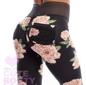 Cute booty Lounge reincarnation leggings